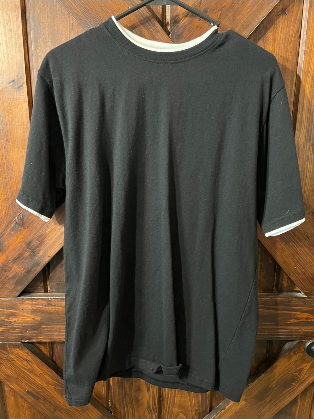 Black Contrast-Trim Crewneck T-Shirt - Men